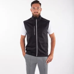 Galvin Green Lion Interface-1 Golf Wind Vest -Calla Golf Club Shop Galvin Green SS22 Lion Full Zip Windproof Bodywarmer G122477 Code WTGAL193 M Black model 1