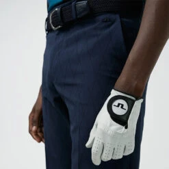 J.Lindeberg Active Argyle Golf Shorts -Calla Golf Club Shop J.Lindeberg SS22 Active Argyl Golf Short P1345071 Navy Model 3