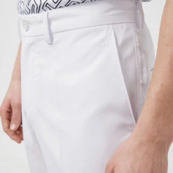 J.Lindeberg Elof Golf Trouser -Calla Golf Club Shop J.Lindeberg SS22 Elof Trouser GMPA05222 0000 Code TRLIN018 34 W 32 Leg White Model 3