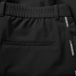 J.Lindeberg Stuart Stripe Golf Shorts -Calla Golf Club Shop J.Lindeberg SS22 Stuart Stripe Golf Shorts GMPA05577 9999 Code TSLIN012 34 W Black detail