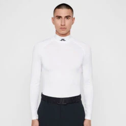 J.Lindeberg Aello Golf Base Layer 7 J.Lindeberg Aello Golf Base Layer -Calla Golf Club Shop J.Lindeberg AW21 Aello Soft Compression Base Layer COMG672505660 Code BLLIN004 M White Black Model 1