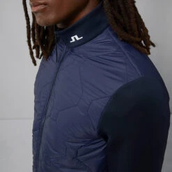J.Lindeberg Quilt Hybrid Thermal Golf Wind Jacket -Calla Golf Club Shop J.Lindenberg Quilt Hybrid Jacket AMOW07063 6855 WTLIN045 JL Navy Model 2