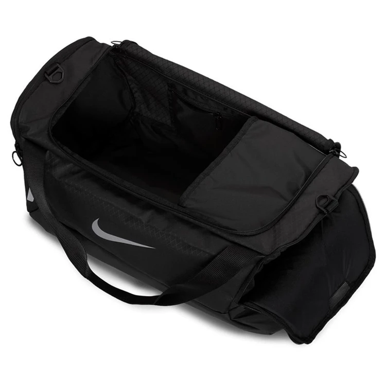 Nike Brasilia 9.5 Small Golf Duffle Bag 2 Nike Brasilia 9.5 Small Golf Duffle Bag - Image 2